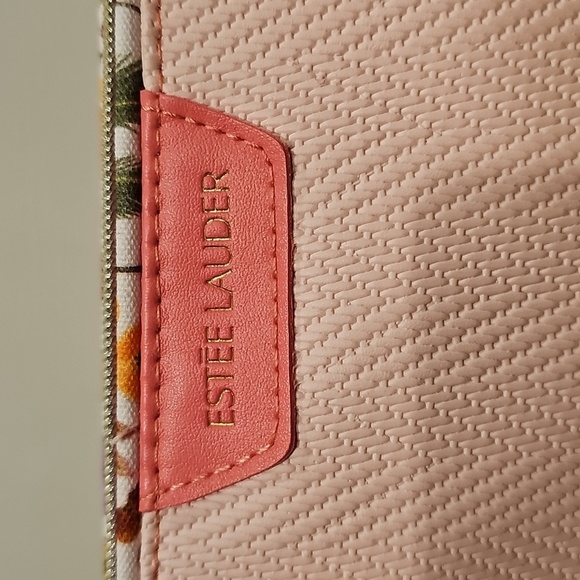 Estee Lauder Cosmetic Bag/clutch, NWOT, 8x7x1.5" - Picture 2 of 7